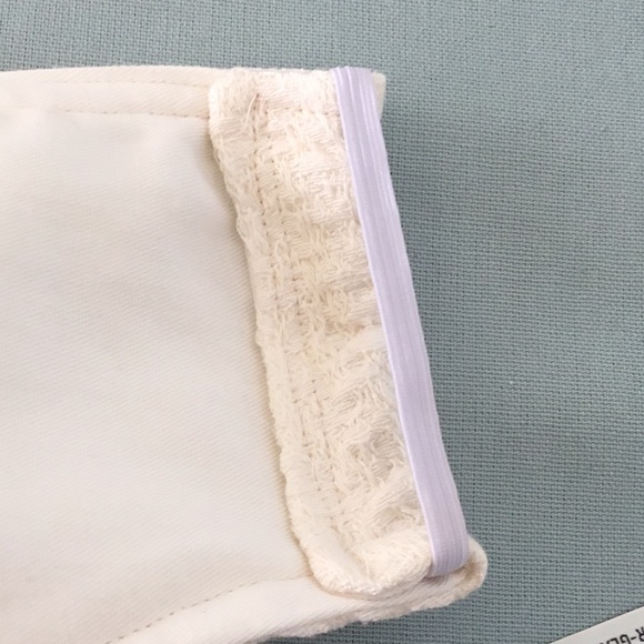 Cream Face Mask W/ Blue Rose & Elastic 2 layers - Picture 8 of 8